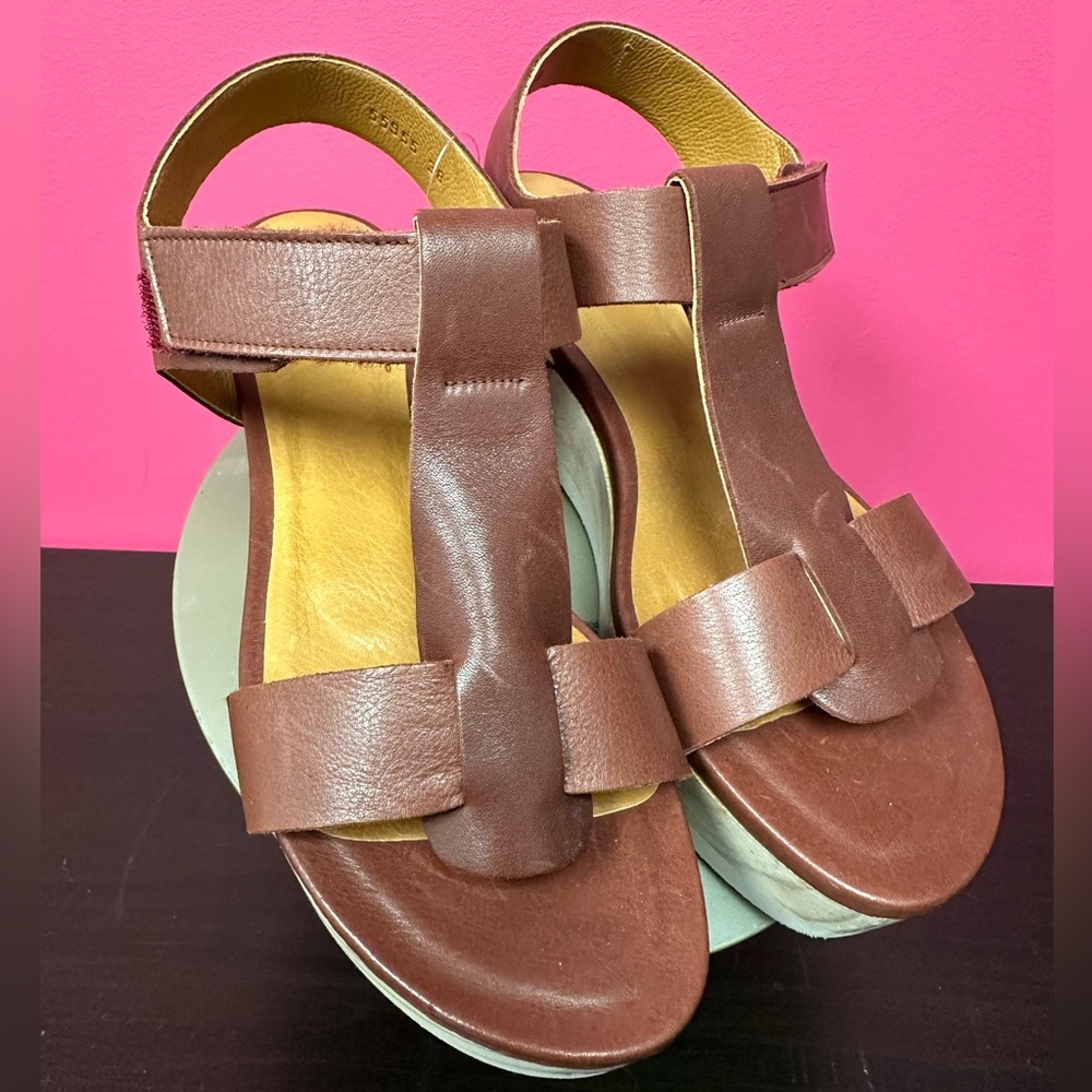 Coclico Savanna Britannic Caramel Brown Leather T-strap Platform Sandals 👡